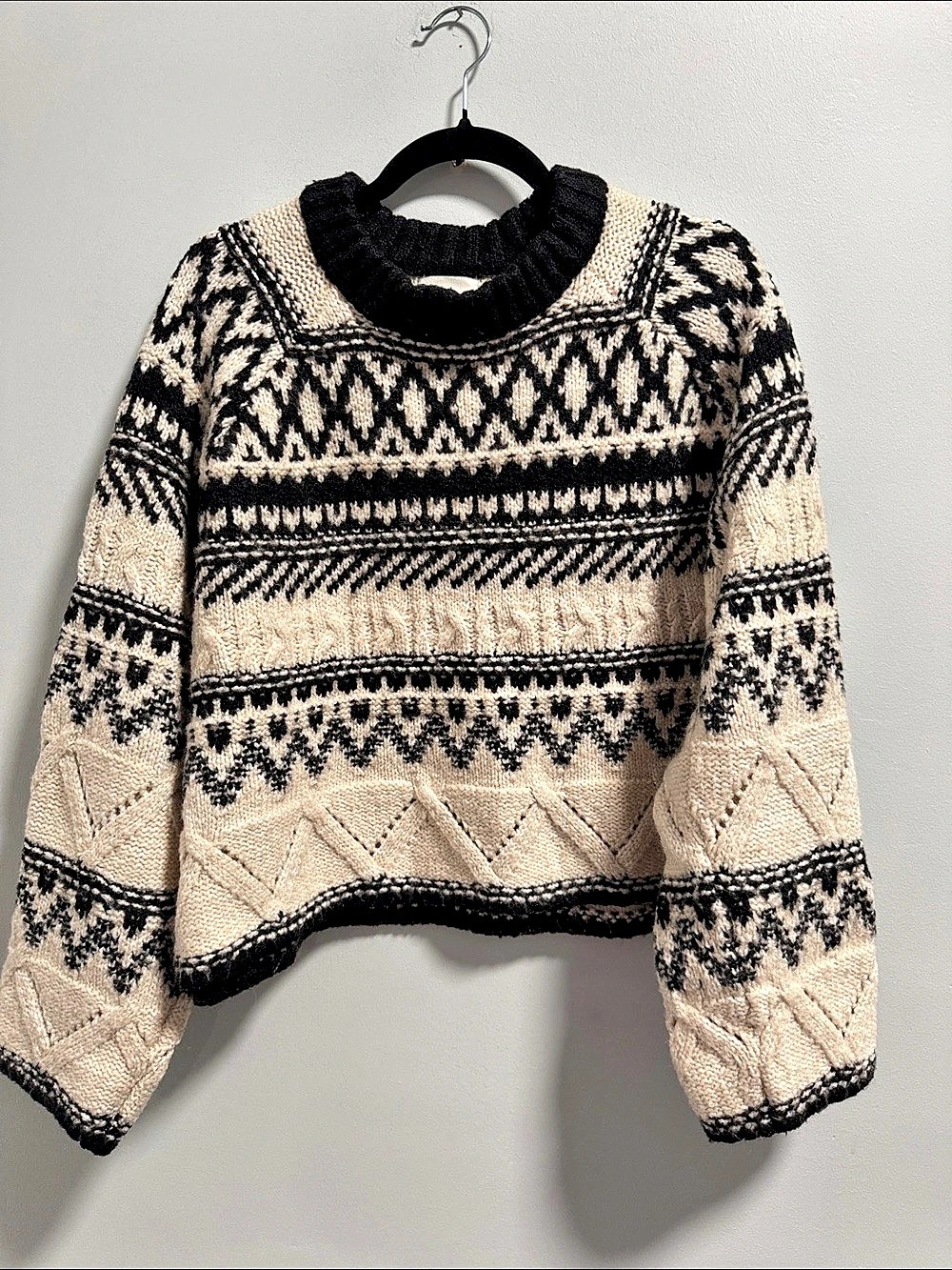 H&M XL Black and White Fair Isle Knit Cropped Sweater Cream & Black Medium